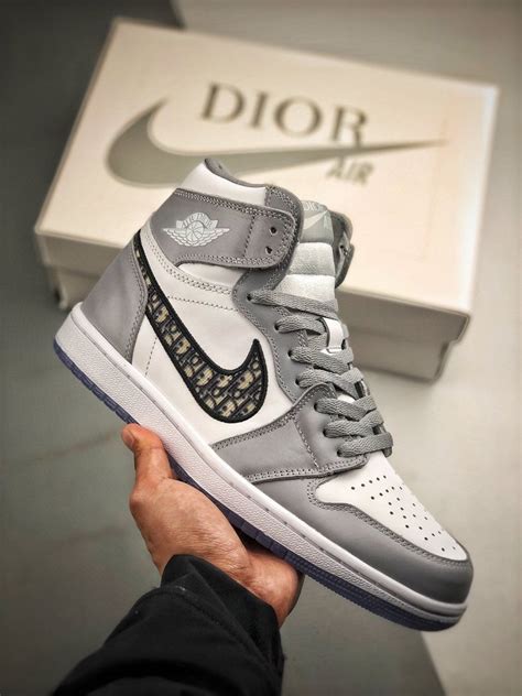 tenis nike con dior|Dior shoes men high top.